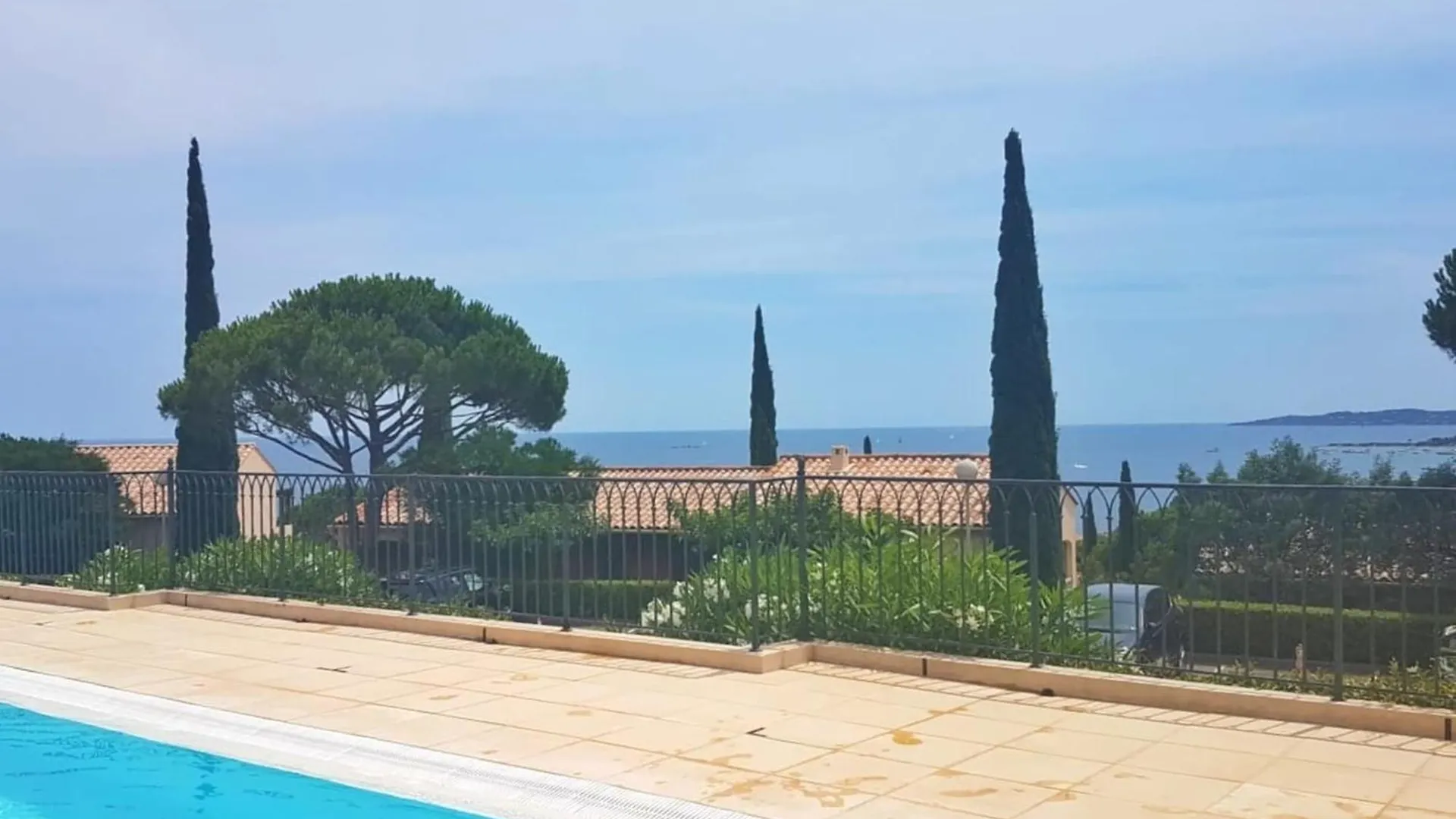 Beautiful Apartment With Pool In Sainte-Maxime